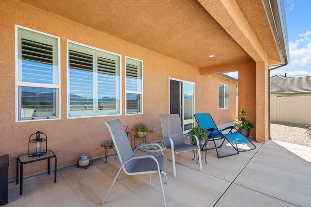 878 Coggins Street, Redding, CA 96003