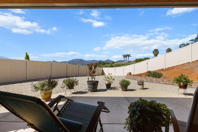 878 Coggins Street, Redding, CA 96003