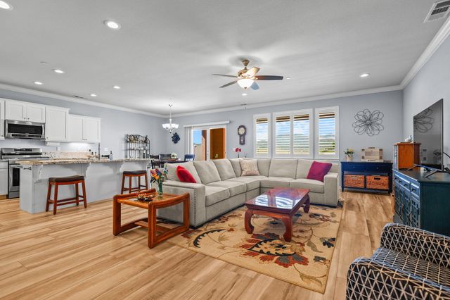 878 Coggins Street, Redding, CA 96003