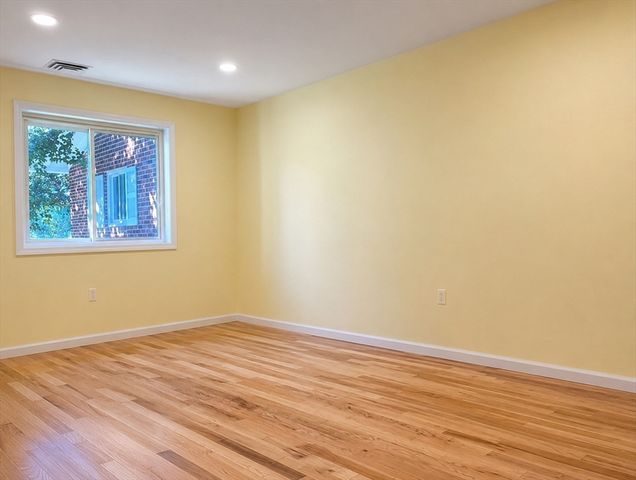 25 Bayberry Dr 3, Sharon, MA 02067
