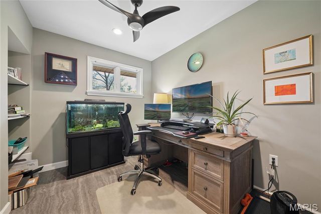 62 Briarcliff, St Louis, MO 63124