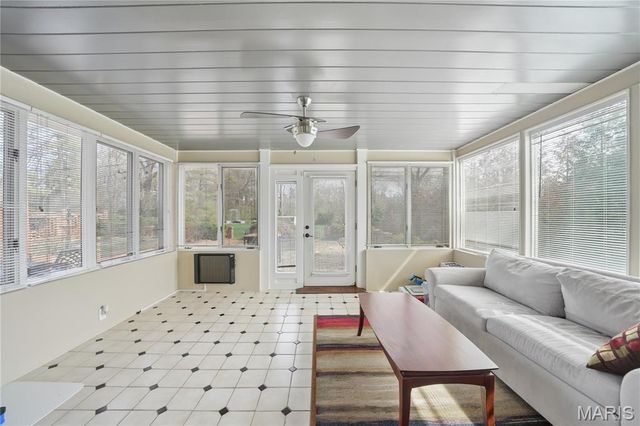 62 Briarcliff, St Louis, MO 63124