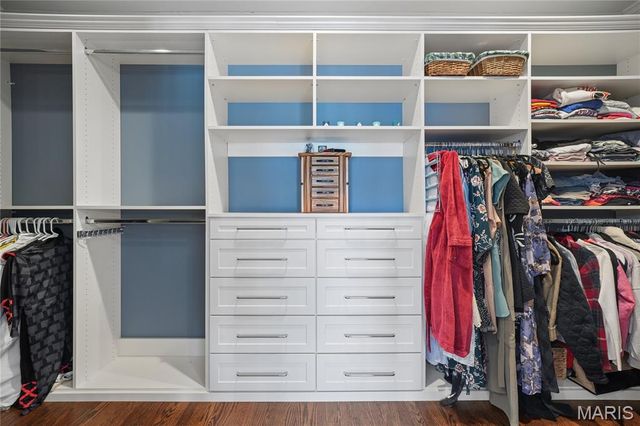 62 Briarcliff, St Louis, MO 63124