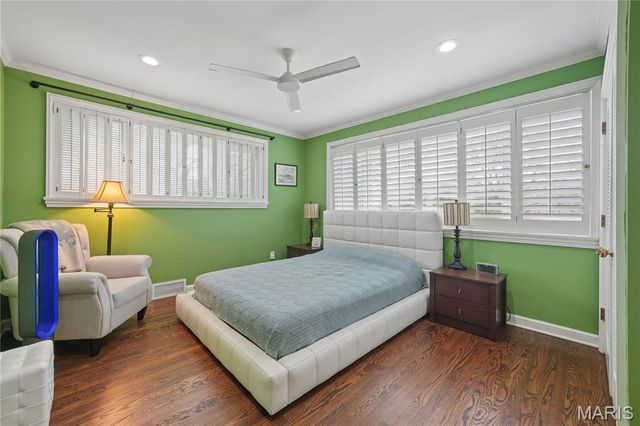 62 Briarcliff, St Louis, MO 63124