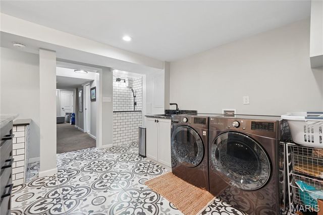 62 Briarcliff, St Louis, MO 63124