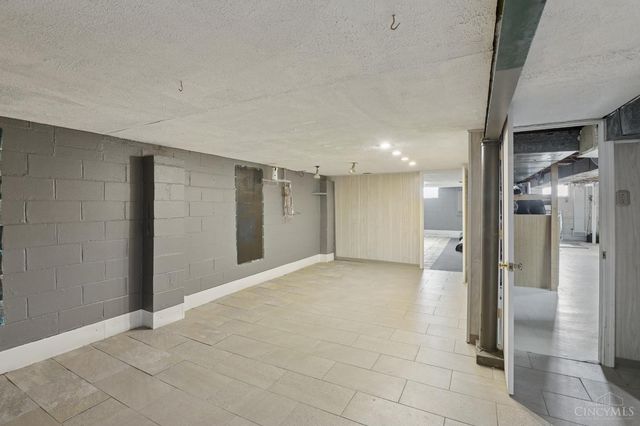 5695 Mellie Avenue, Miami Twp, OH 45150