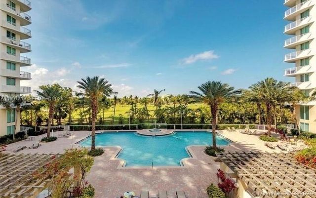 1745 E Hallandale Beach Blvd 501W, Hallandale Beach, FL 33009