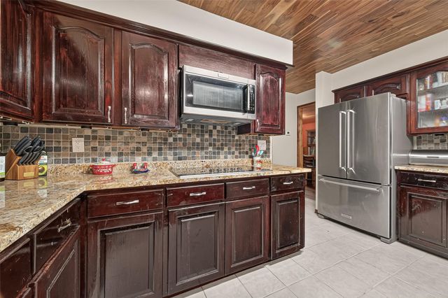 18614 Mink Lake Drive, Magnolia, TX 77355