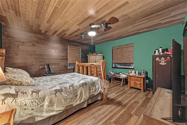 18614 Mink Lake Drive, Magnolia, TX 77355
