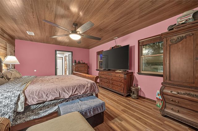 18614 Mink Lake Drive, Magnolia, TX 77355