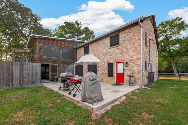 18614 Mink Lake Drive, Magnolia, TX 77355