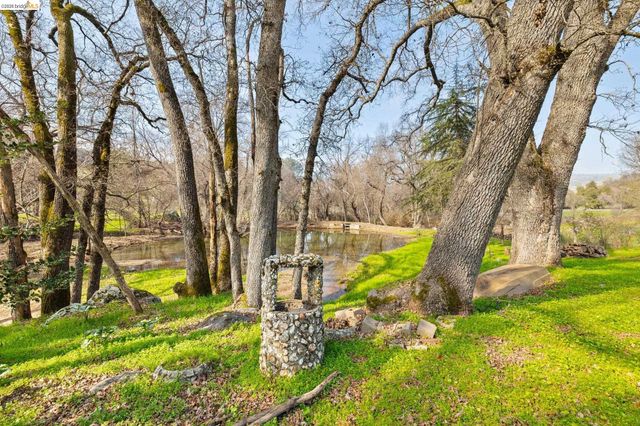 13904 Tuolumne Rd, Sonora, CA 95370