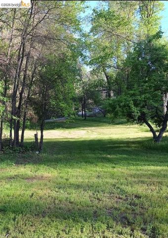 13904 Tuolumne Rd, Sonora, CA 95370