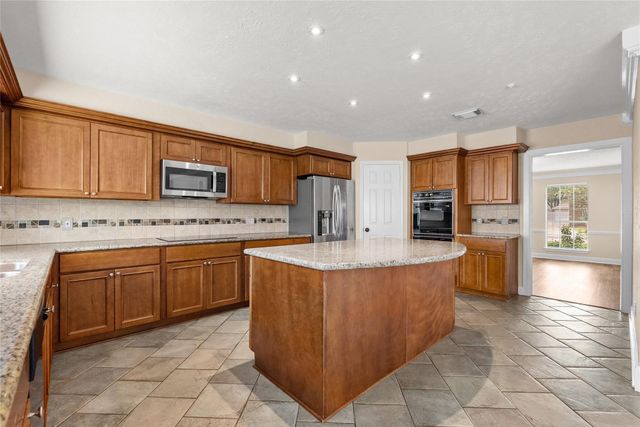 2104 Bay Hill Drive, League City, TX 77573