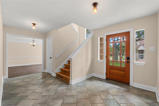 2104 Bay Hill Drive, League City, TX 77573