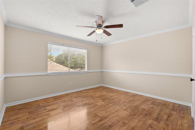 2104 Bay Hill Drive, League City, TX 77573