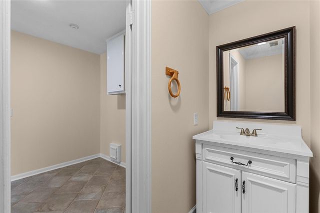 2104 Bay Hill Drive, League City, TX 77573