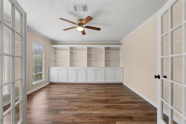 2104 Bay Hill Drive, League City, TX 77573