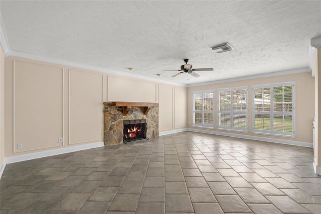 2104 Bay Hill Drive, League City, TX 77573