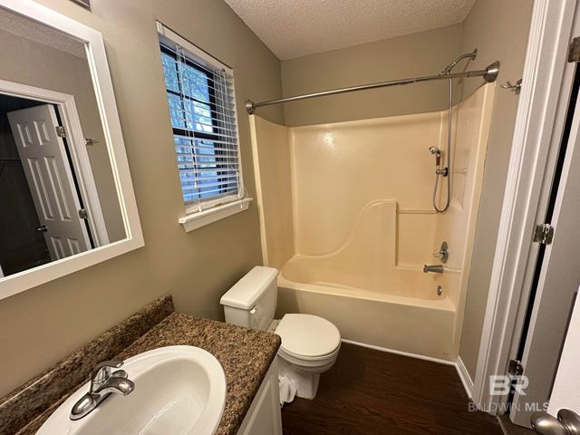 60 Summer Oaks Drive, Daphne, AL 36526