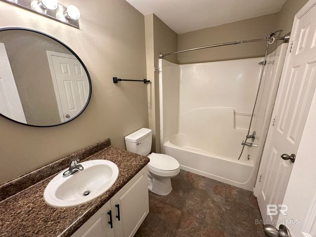 60 Summer Oaks Drive, Daphne, AL 36526