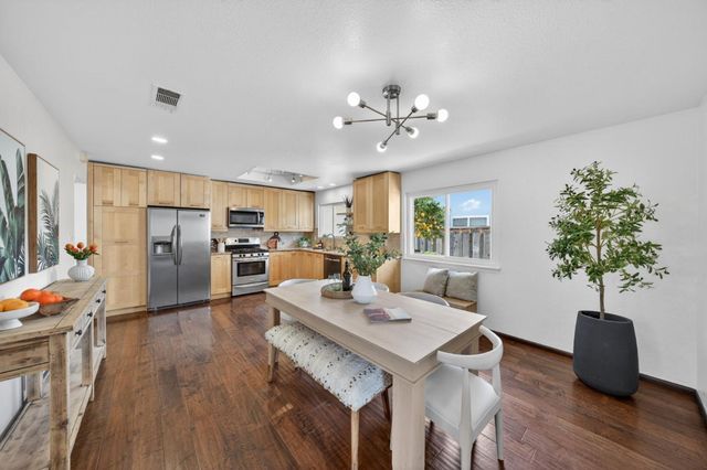 559 Yurok Circle, San Jose, CA 95123