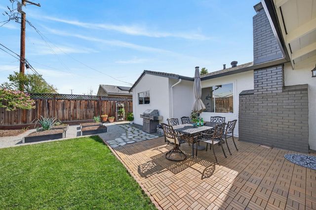 559 Yurok Circle, San Jose, CA 95123