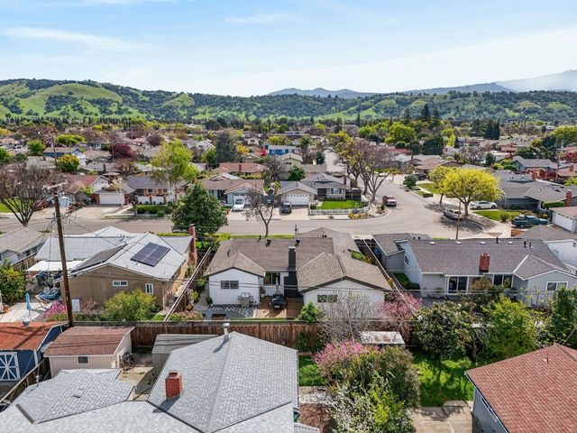 559 Yurok Circle, San Jose, CA 95123