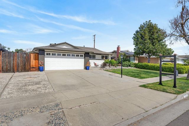 559 Yurok Circle, San Jose, CA 95123