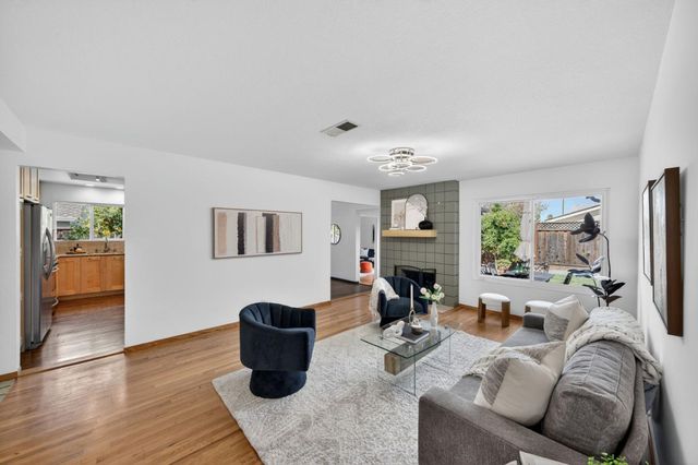 559 Yurok Circle, San Jose, CA 95123