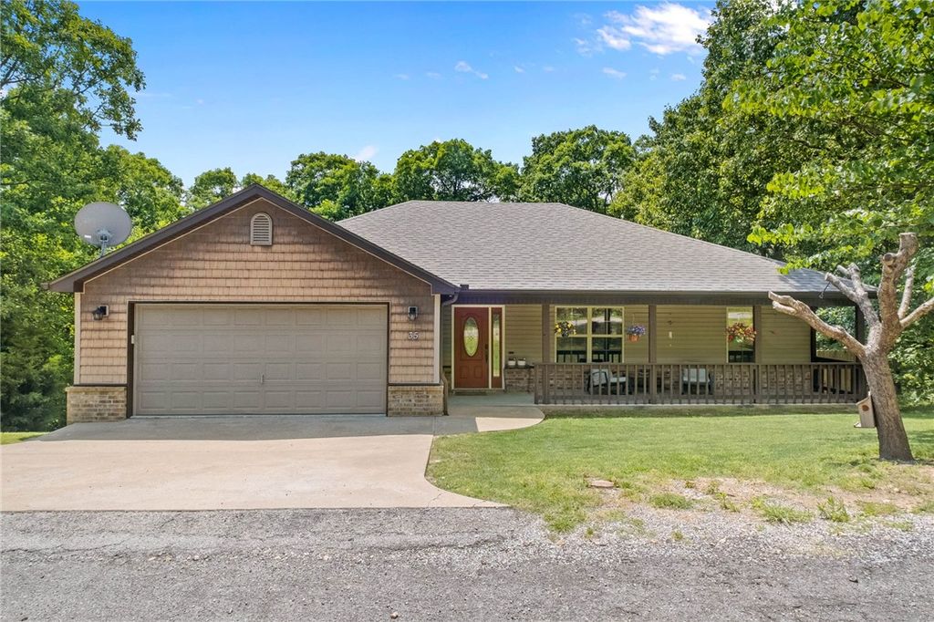 35 Nantwich Circle, Bella Vista, AR 72714