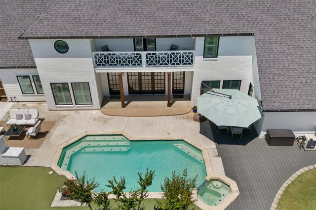 221 Carriage Hill Lane, Heath, TX 75032