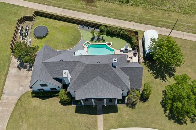 221 Carriage Hill Lane, Heath, TX 75032