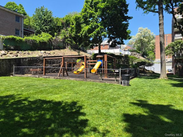 333 Bronx River Road 619, Yonkers, NY 10704