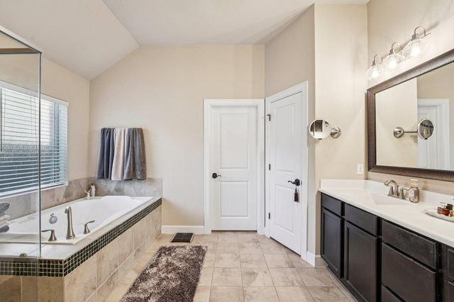 203 Gaspar BND, Cedar Park, TX 78613