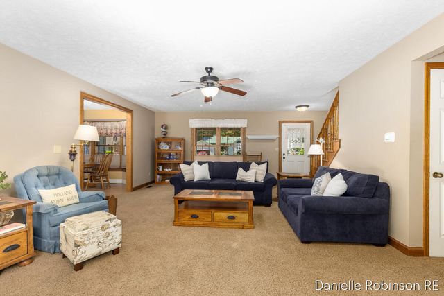 4260 Niles Avenue, Holland, MI 49424