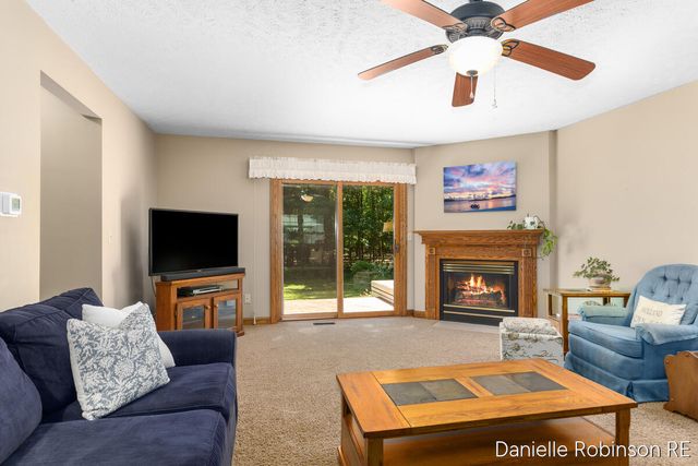 4260 Niles Avenue, Holland, MI 49424