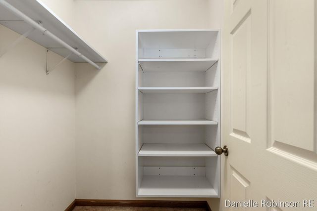 4260 Niles Avenue, Holland, MI 49424