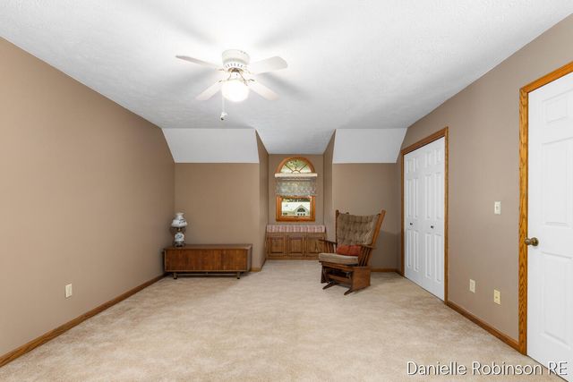 4260 Niles Avenue, Holland, MI 49424