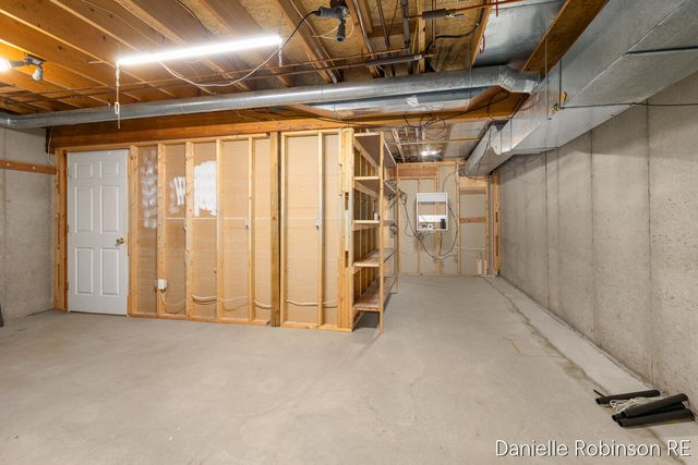 4260 Niles Avenue, Holland, MI 49424