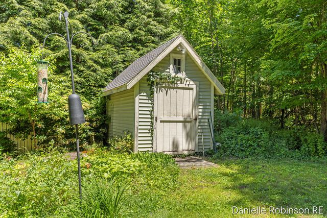 4260 Niles Avenue, Holland, MI 49424