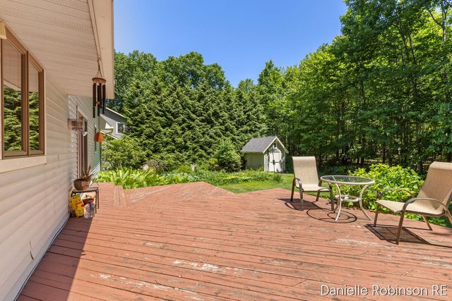 4260 Niles Avenue, Holland, MI 49424