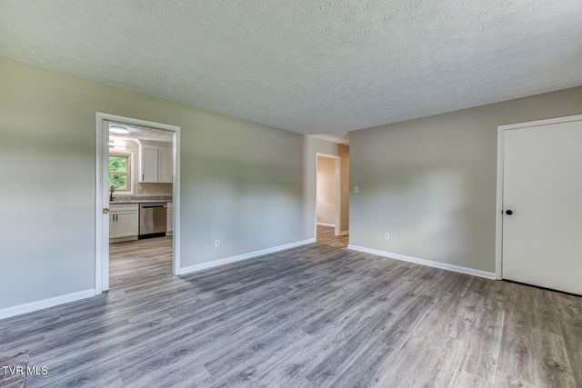 301 Piney Avenue, Piney Flats, TN 37686