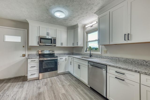 301 Piney Avenue, Piney Flats, TN 37686