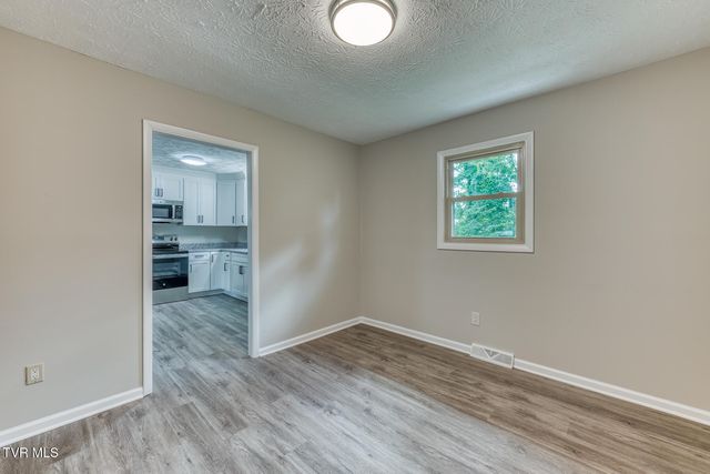 301 Piney Avenue, Piney Flats, TN 37686