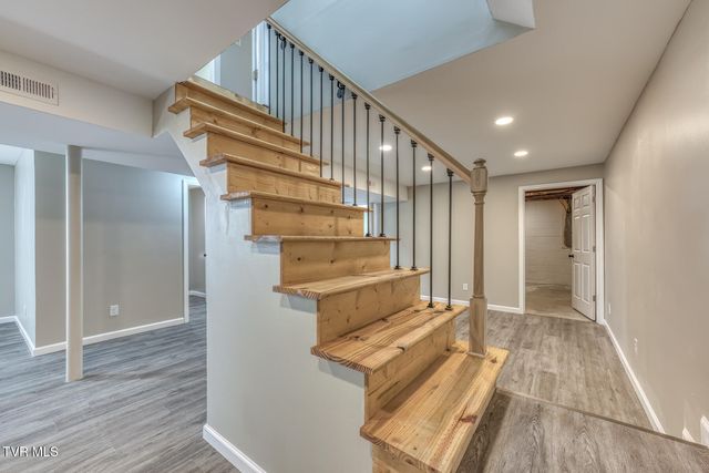 301 Piney Avenue, Piney Flats, TN 37686