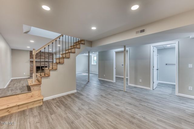 301 Piney Avenue, Piney Flats, TN 37686