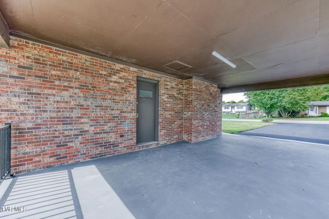 301 Piney Avenue, Piney Flats, TN 37686
