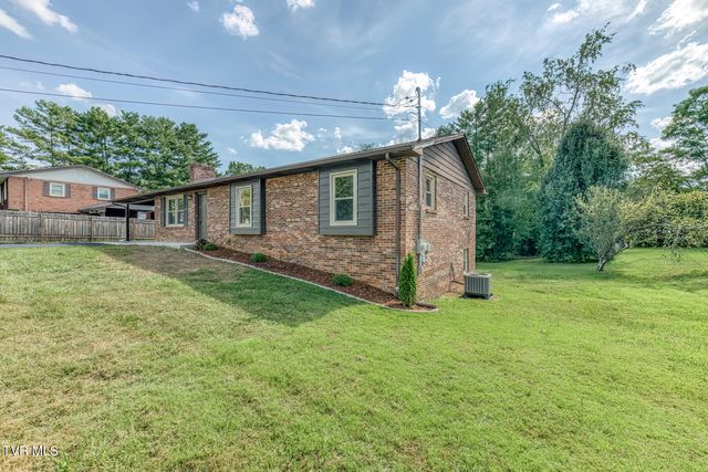 301 Piney Avenue, Piney Flats, TN 37686