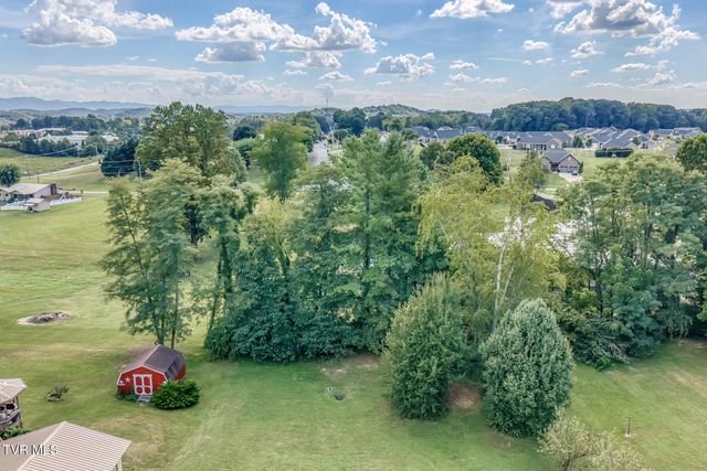 301 Piney Avenue, Piney Flats, TN 37686